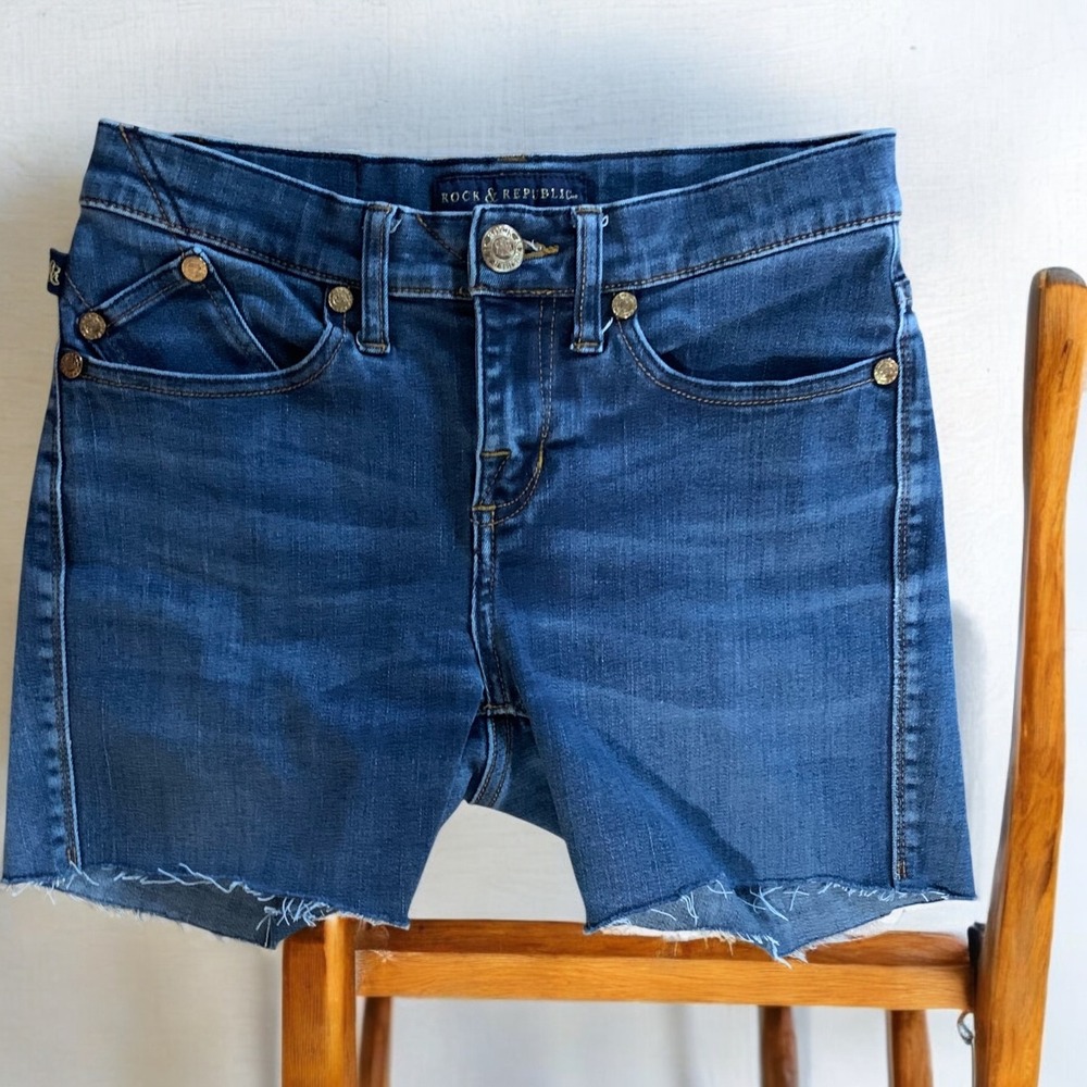 Rock Republic Denim Shorts Kasandra‎ Bootcut Frayed Hem Dark Wash size 6